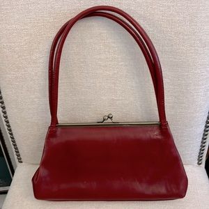 HOBO KISS CLOSURE RED PURSE